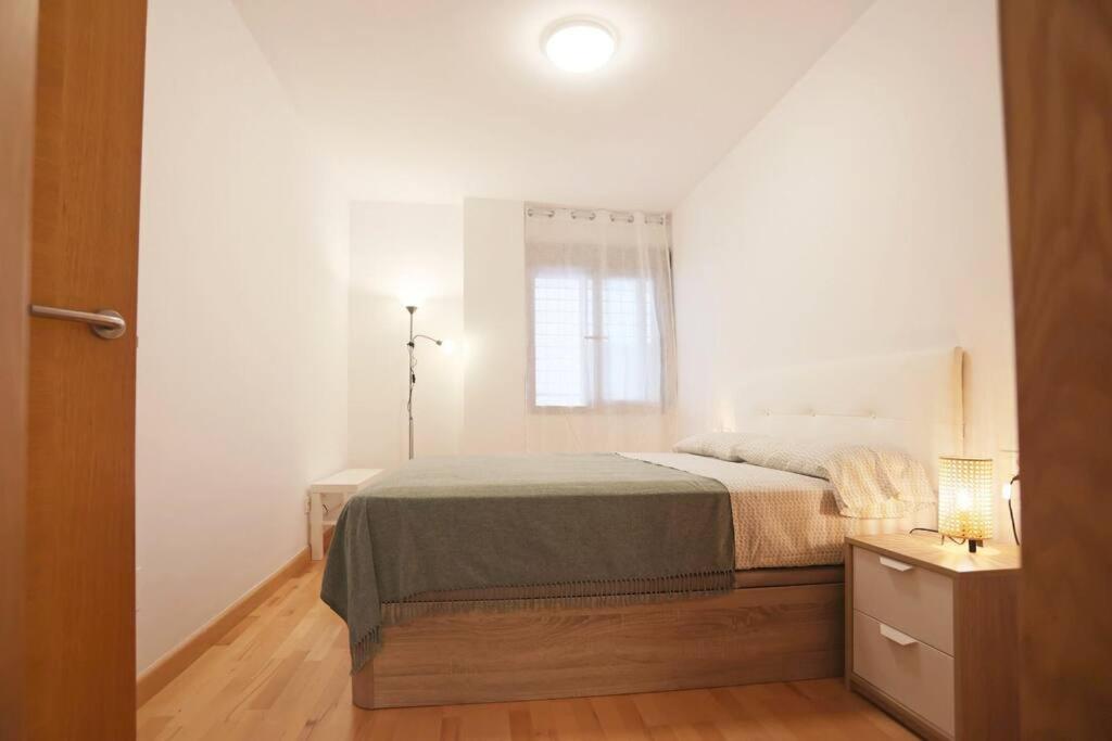 Casa Fenicia - Cosy Apartment With Free Private Parking Malaga Exterior photo