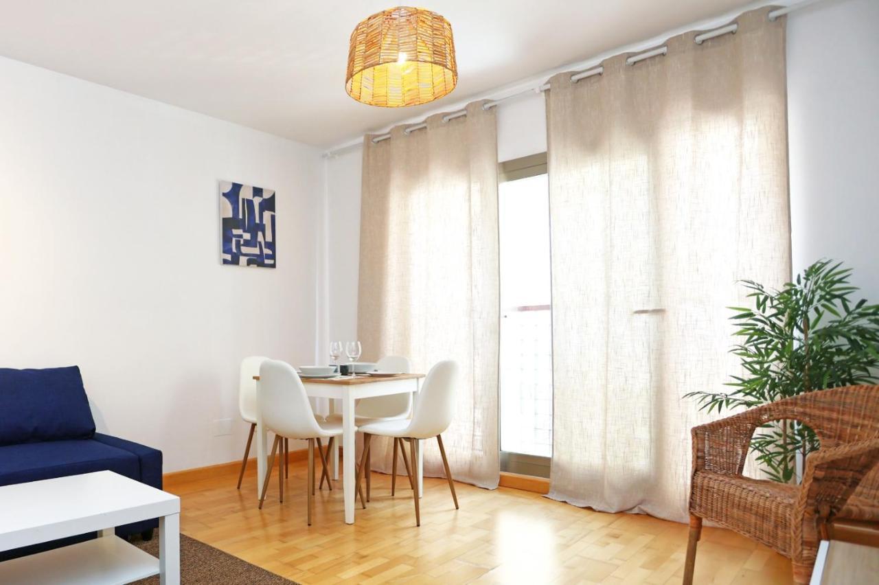 Casa Fenicia - Cosy Apartment With Free Private Parking Malaga Exterior photo